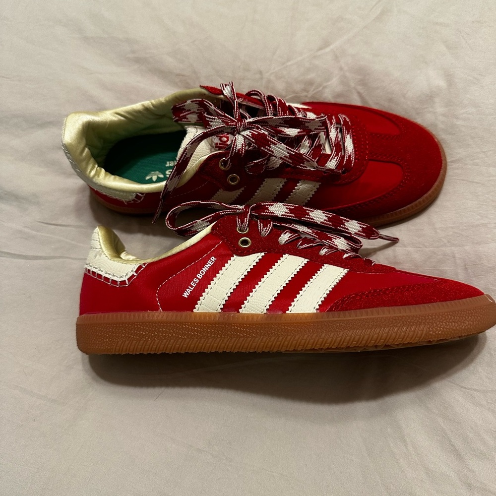 Adidas samba women’s size 6